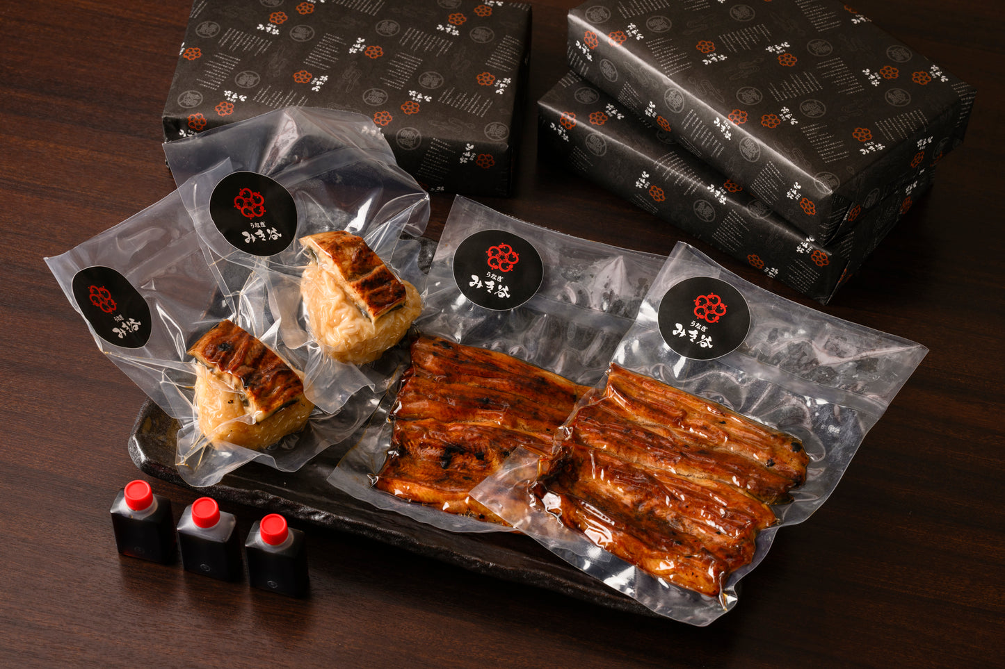 みき谷セット（蒲焼2枚、鰻おにぎり2個）